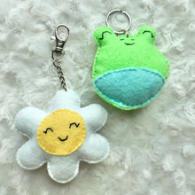 Load image into Gallery viewer, Felt Woodland Keychains- Frog, Daisy
