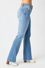 Load image into Gallery viewer, Judy Blue Full Size High Waist Straight Jeans
