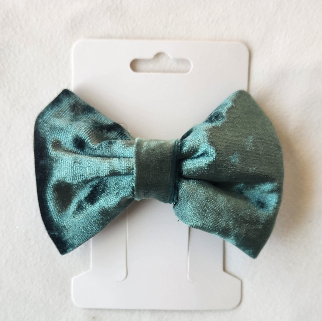 Green Velvet Hair Bow