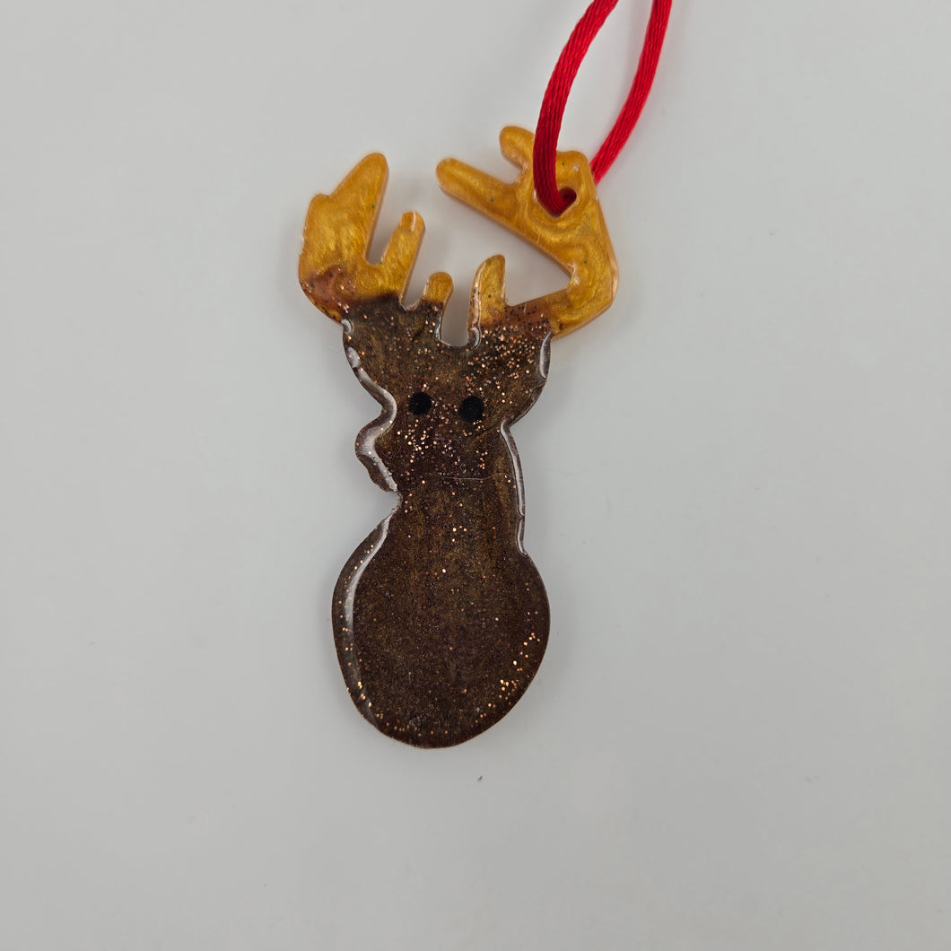 Single deer ornaments