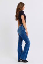 Load image into Gallery viewer, Judy Blue Full Size Run Mid-Rise Bootcut Jeans with Thermal Lining
