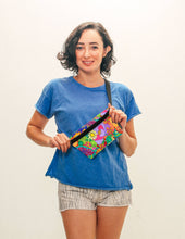 Load image into Gallery viewer, wonderland Fanny Pack | Small Ultra-Slim |
