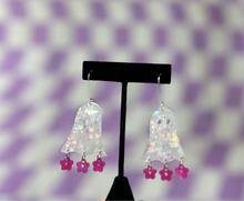 Load image into Gallery viewer, Groovy White sheet ghost chandelier earrings
