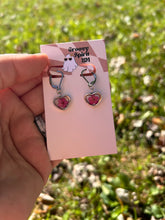 Load image into Gallery viewer, Mini pink flower silver heart huggie earrings
