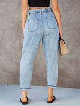 Load image into Gallery viewer, Paperbag Waist Cropped Jeans
