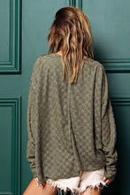 Load image into Gallery viewer, BiBi Checkered Thumbhole Long Sleeve T-Shirt
