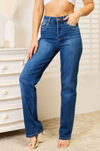 Load image into Gallery viewer, Judy Blue Full Size Straight Leg Jeans with Pockets
